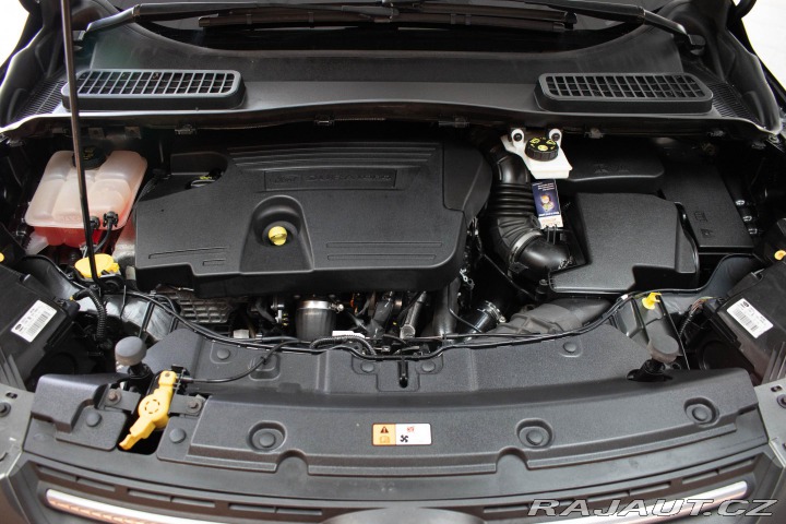 Ford Kuga 2.0 TDCi 88kW *NAVI*REZER 2016