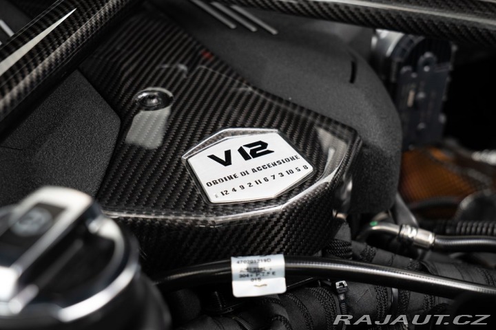 Lamborghini Aventador LP750-4 SV Roadster 1/599 1800