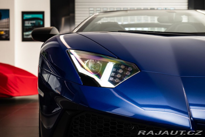 Lamborghini Aventador LP750-4 SV Roadster 1/599 2016