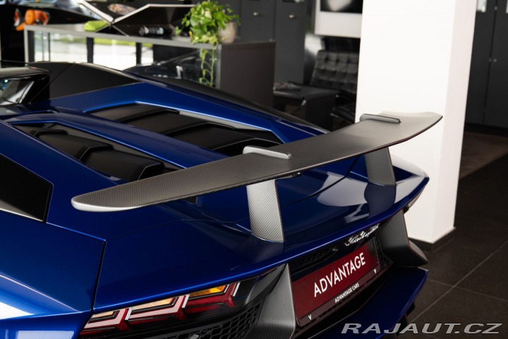 Lamborghini Aventador LP750-4 SV Roadster 1/599 1800