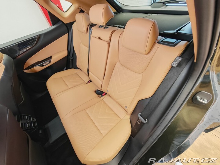 Lexus Ostatní modely NX 450h plus 450h+ 2.5 4×4 E-FOUR Pres 2025