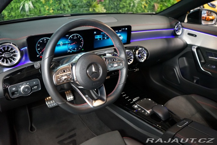 Mercedes-Benz CLA 180*AMG*CARPLAY*CAMERA*LE 2022