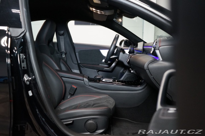 Mercedes-Benz CLA 180*AMG*CARPLAY*CAMERA*LE 2022