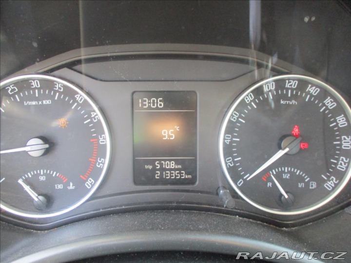 Škoda Octavia 1,6 TDi 77kw Ambiente, be 2011