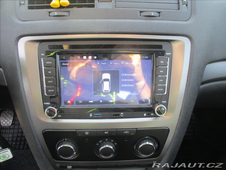 Škoda Octavia 1,6 TDi 77kw Ambiente, be 2011