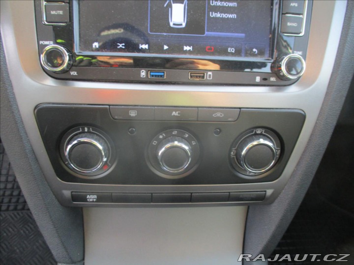 Škoda Octavia 1,6 TDi 77kw Ambiente, be 2011