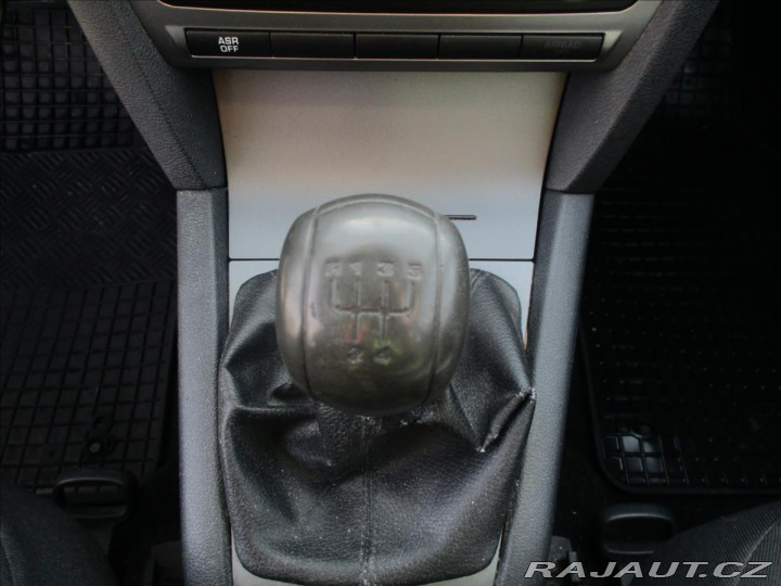 Škoda Octavia 1,6 TDi 77kw Ambiente, be 2011