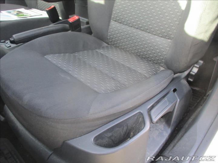 Škoda Octavia 1,6 TDi 77kw Ambiente, be 2011