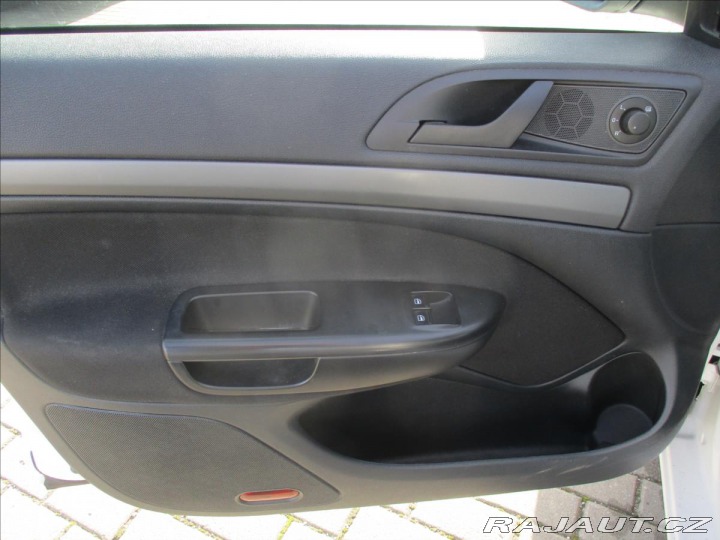 Škoda Octavia 1,6 TDi 77kw Ambiente, be 2011