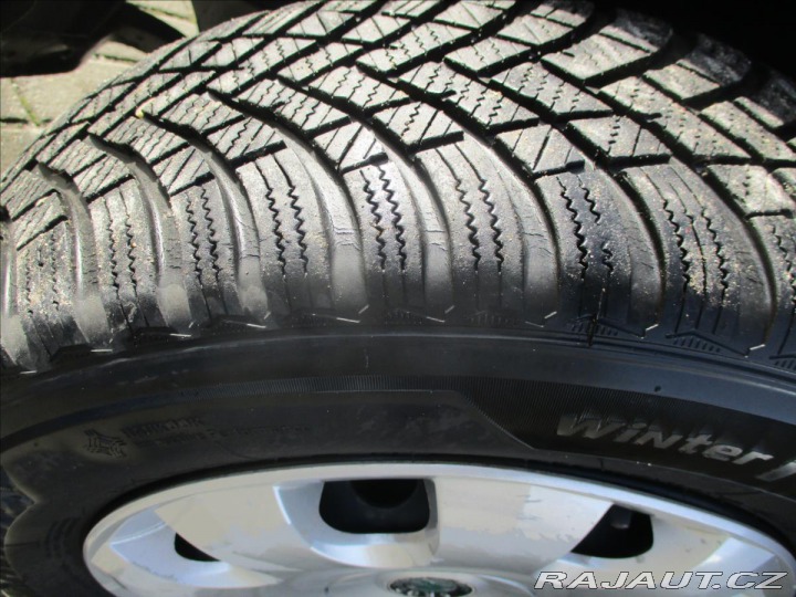 Škoda Octavia 1,6 TDi 77kw Ambiente, be 2011