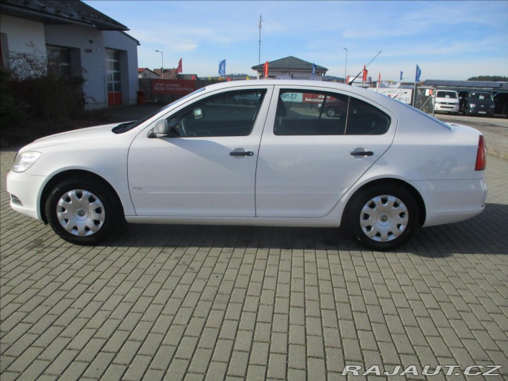 Škoda Octavia 1,6 TDi 77kw Ambiente, be 2011