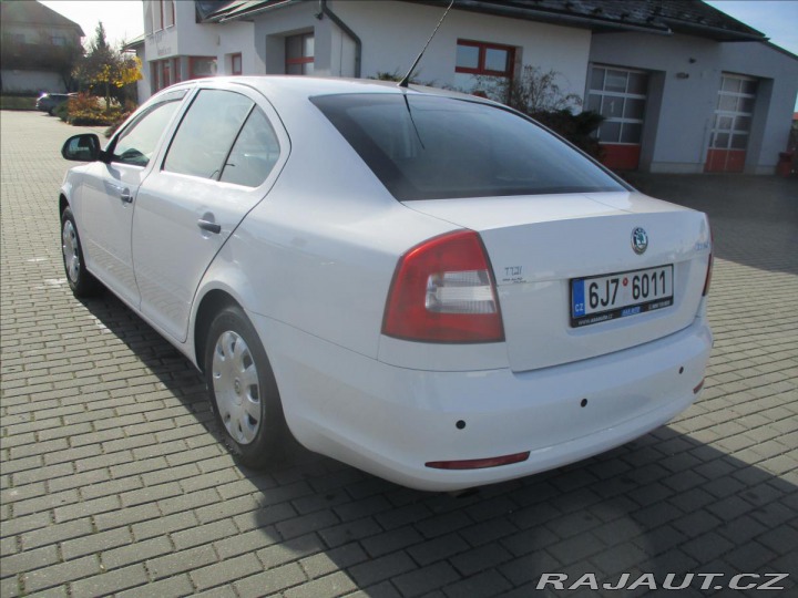 Škoda Octavia 1,6 TDi 77kw Ambiente, be 2011
