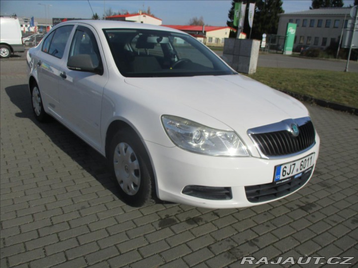 Škoda Octavia 1,6 TDi 77kw Ambiente, be 2011