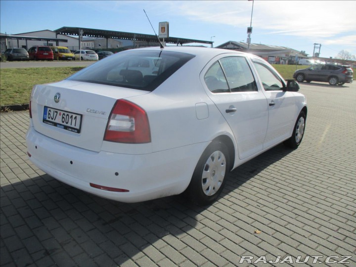 Škoda Octavia 1,6 TDi 77kw Ambiente, be 2011
