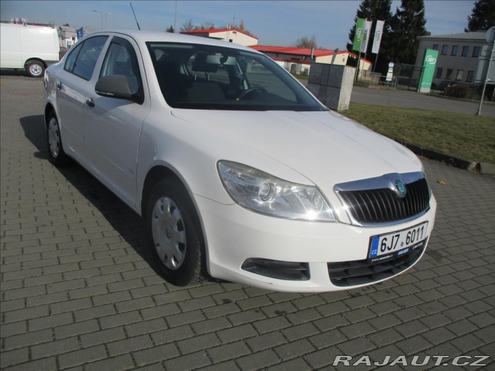 Škoda Octavia 1,6 TDi 77kw Ambiente, be 2011