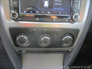 Škoda Octavia 1,6 TDi 77kw Ambiente, be 2011