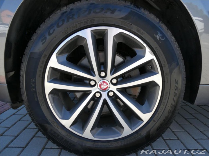 Jaguar F-Pace 2,0 d 132kW, R-Sport, 2.Č 2017