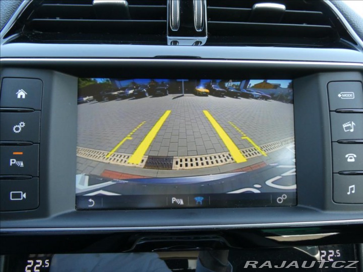 Jaguar F-Pace 2,0 d 132kW, R-Sport, 2.Č 2017