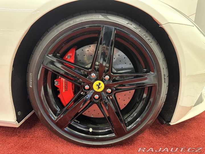 Ferrari Ostatní modely F12 Berlinetta LIFT*CARBON*CAMERA*TOP SP 2012