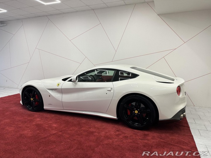 Ferrari Ostatní modely F12 Berlinetta LIFT*CARBON*CAMERA*TOP SP 2012