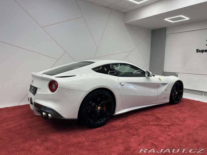 Ferrari Ostatní modely F12 Berlinetta LIFT*CARBON*CAMERA*TOP SP 2012