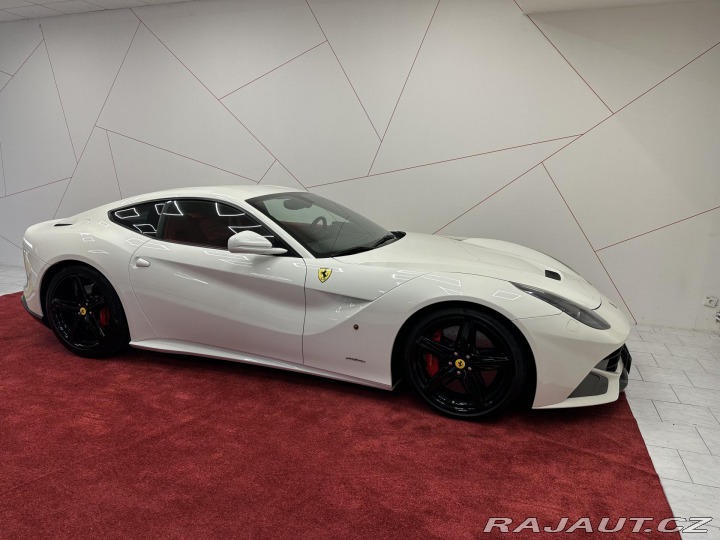 Ferrari Ostatní modely F12 Berlinetta LIFT*CARBON*CAMERA*TOP SP 2012