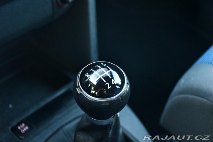 Volkswagen Touran 1.9TDi 77kW PC 2xKOLA VÝH 2010