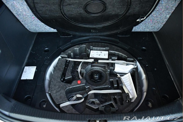 Volkswagen Touran 1.9TDi 77kW PC 2xKOLA VÝH 2010