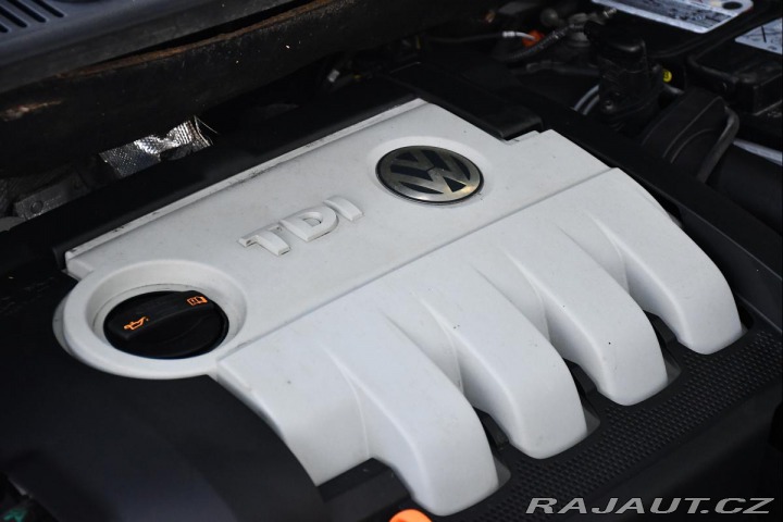 Volkswagen Touran 1.9TDi 77kW PC 2xKOLA VÝH 2010