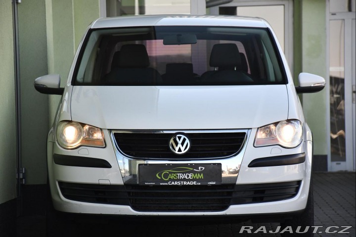 Volkswagen Touran 1.9TDi 77kW PC 2xKOLA VÝH 2010