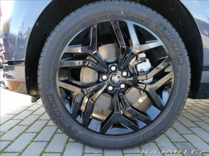 Land Rover Range Rover Velar 3,0 D300 Dynam HSE,1maj,Č 2023