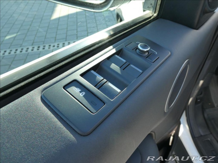 Land Rover Discovery 3,0 TD6 SE, 1Maj,ČR, DPH 2018