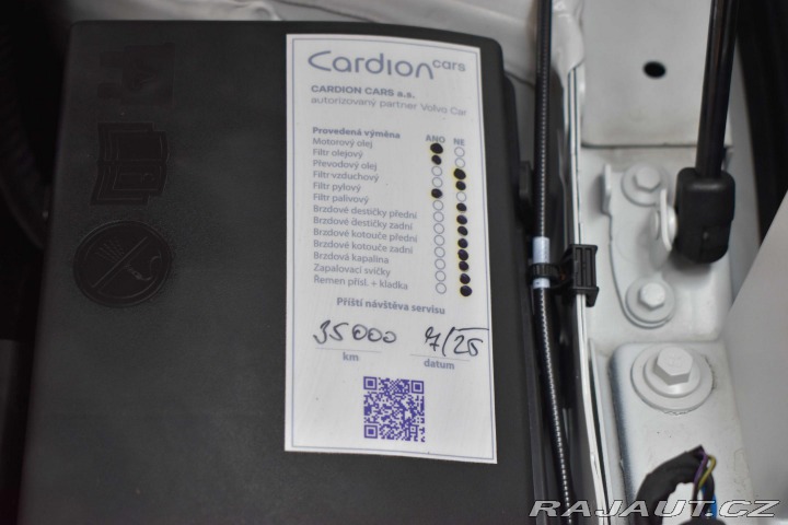 Volvo XC40 B3 DARK PLUS *HARMAN*ČR 1 2023
