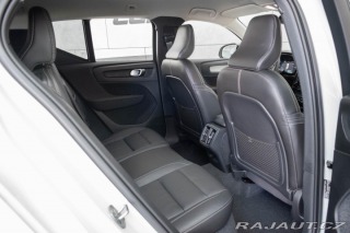 Volvo XC40 B3 DARK PLUS *HARMAN*ČR 1 2023