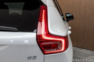 Volvo XC40 B3 DARK PLUS *HARMAN*ČR 1 2023