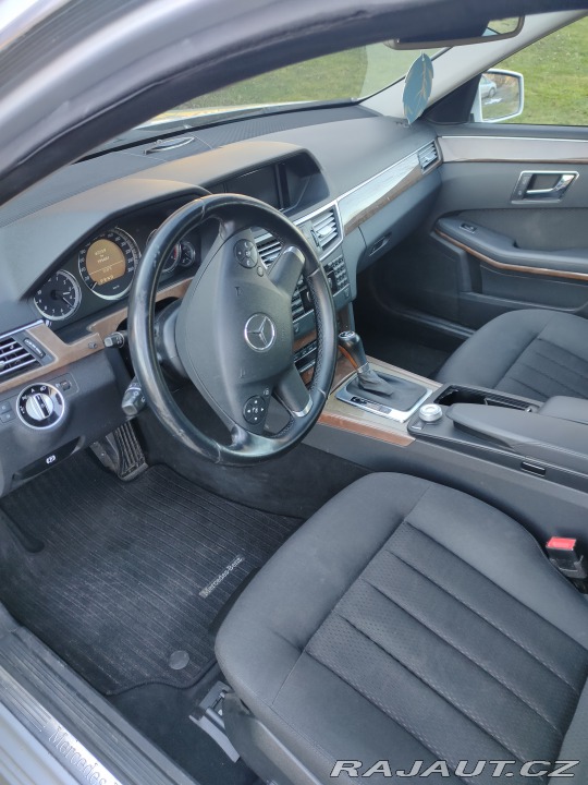 Mercedes-Benz E 2012