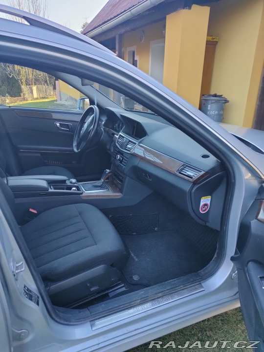 Mercedes-Benz E 2012