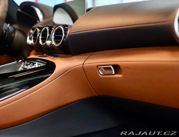 Mercedes-Benz AMG GT Mercedes- roadster C A/T 2020