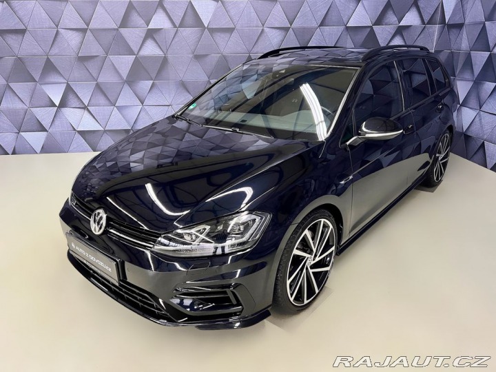 Volkswagen Golf R 221kW DSG 4M, PANORAMA 2020