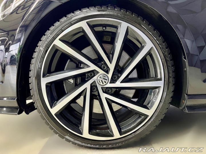Volkswagen Golf R 221kW DSG 4M, SPORT. VÝ 2019