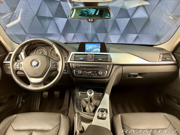 BMW 3 320d MODERN LINE, BI-XENO 2014