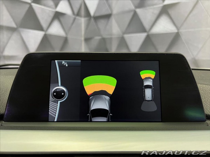 BMW 3 320d MODERN LINE, BI-XENO 2014