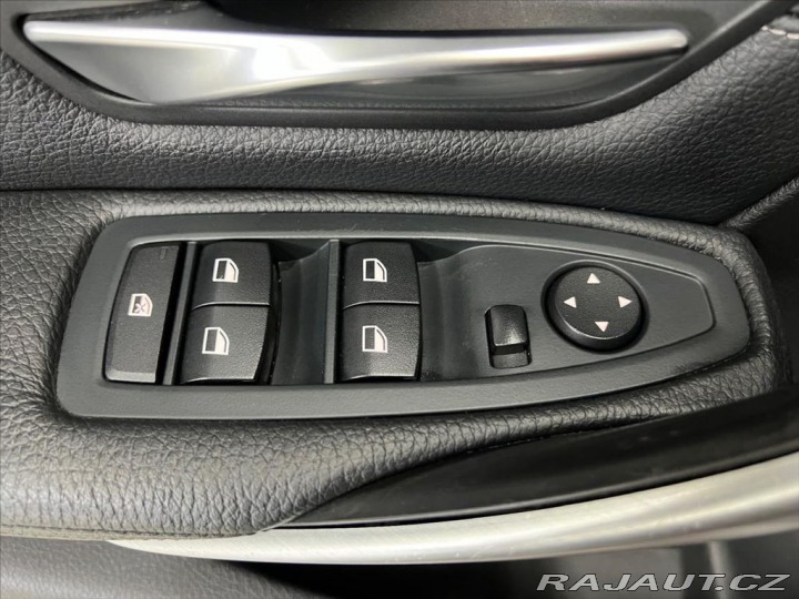 BMW 3 320d MODERN LINE, BI-XENO 2014