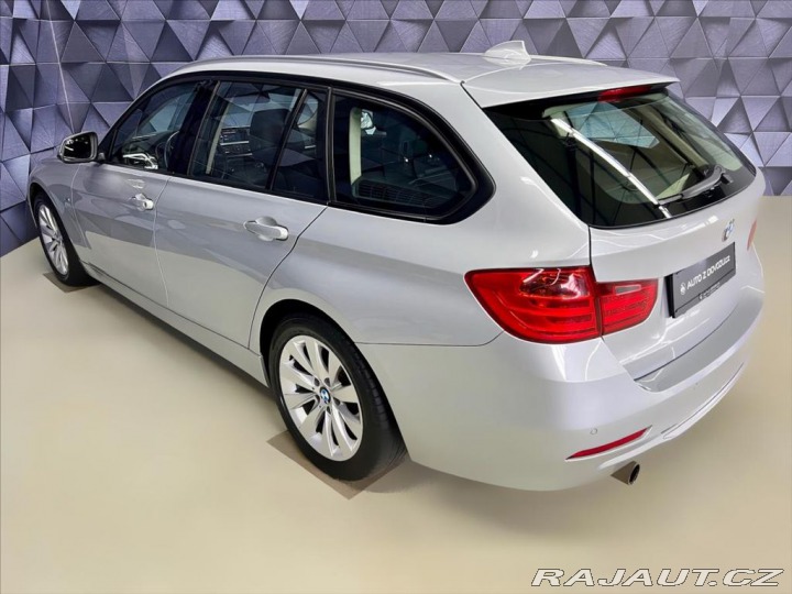 BMW 3 320d MODERN LINE, BI-XENO 2014