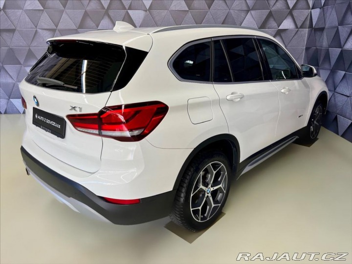 BMW X1 18d sDrive XLINE A/T, BI- 2017