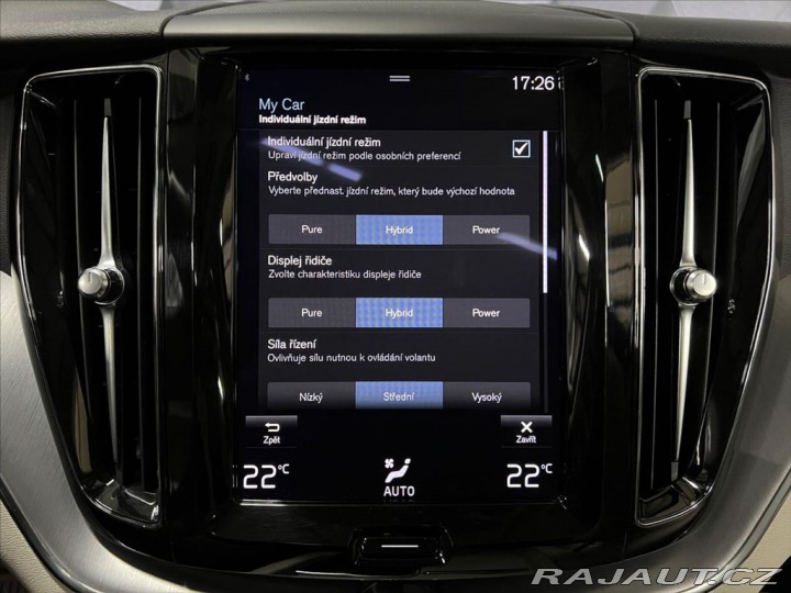 Volvo XC60 T6 AWD RECHARGE, LED, PAN 2021