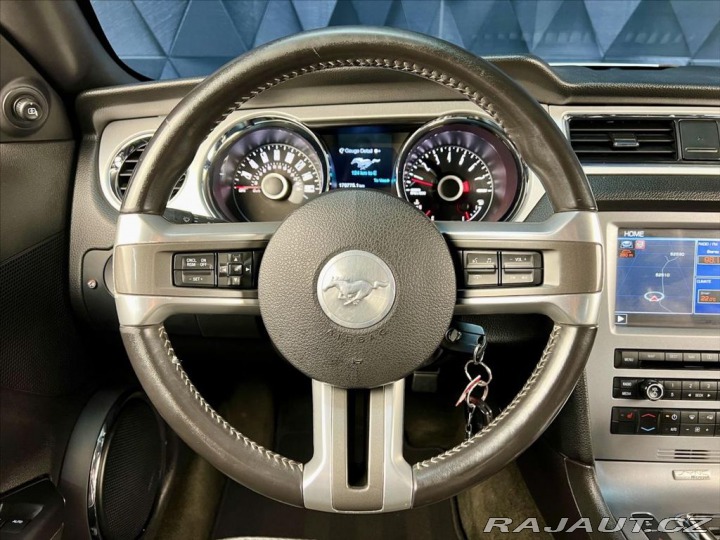 Ford Mustang 3,7 L V6 A/T 227KW, PREMI 2014