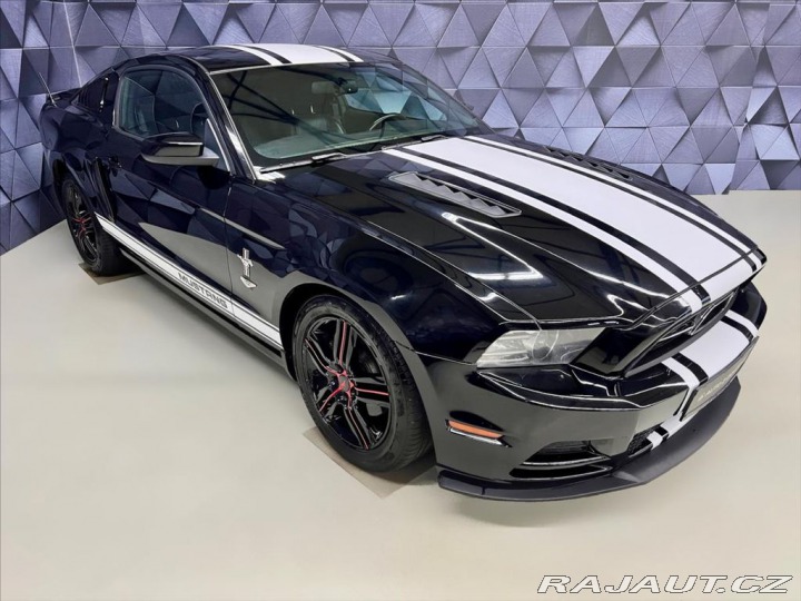 Ford Mustang 3,7 L V6 A/T 227KW, PREMI 2014