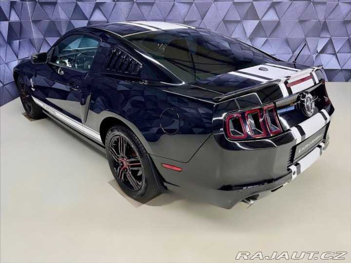 Ford Mustang 3,7 L V6 A/T 227KW, PREMI 2014
