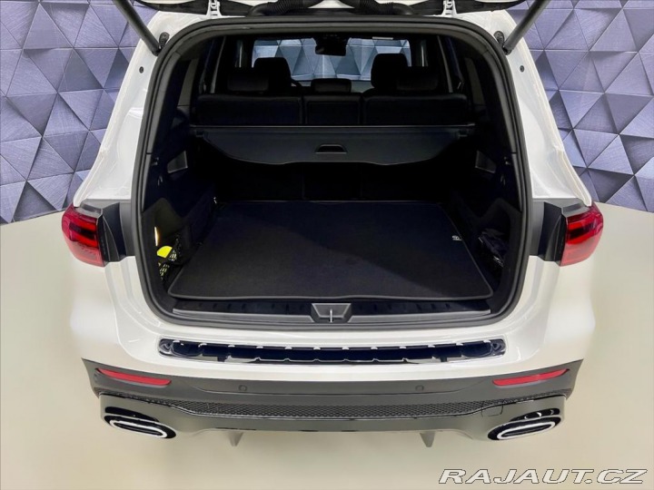 Mercedes-Benz GLB 200d 8G-DCT 4MATIC AMG, L 2025